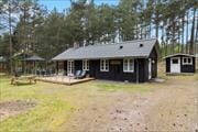 Oplev charmerende sommerhus nær Sømarkens strand og natur