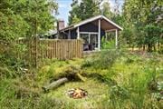 2. række med kun 200 meter til stranden i Fjellerup - Hygge for 4 personer og hund