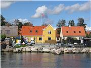 Ferielejlighed med Karrebæksmindes bedste beliggenhed.