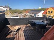 Unik beliggende lejlighed i Løkkens centrum, havudsigt fra balkon