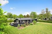 Pænt og indbydende sommerhus på lukket vej i Hvalpsund