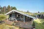 Dejligt sommerhus med spa, sauna og naturskøn grund