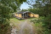 Charmerende sommerhus tæt på strand og natur i Sømarken
