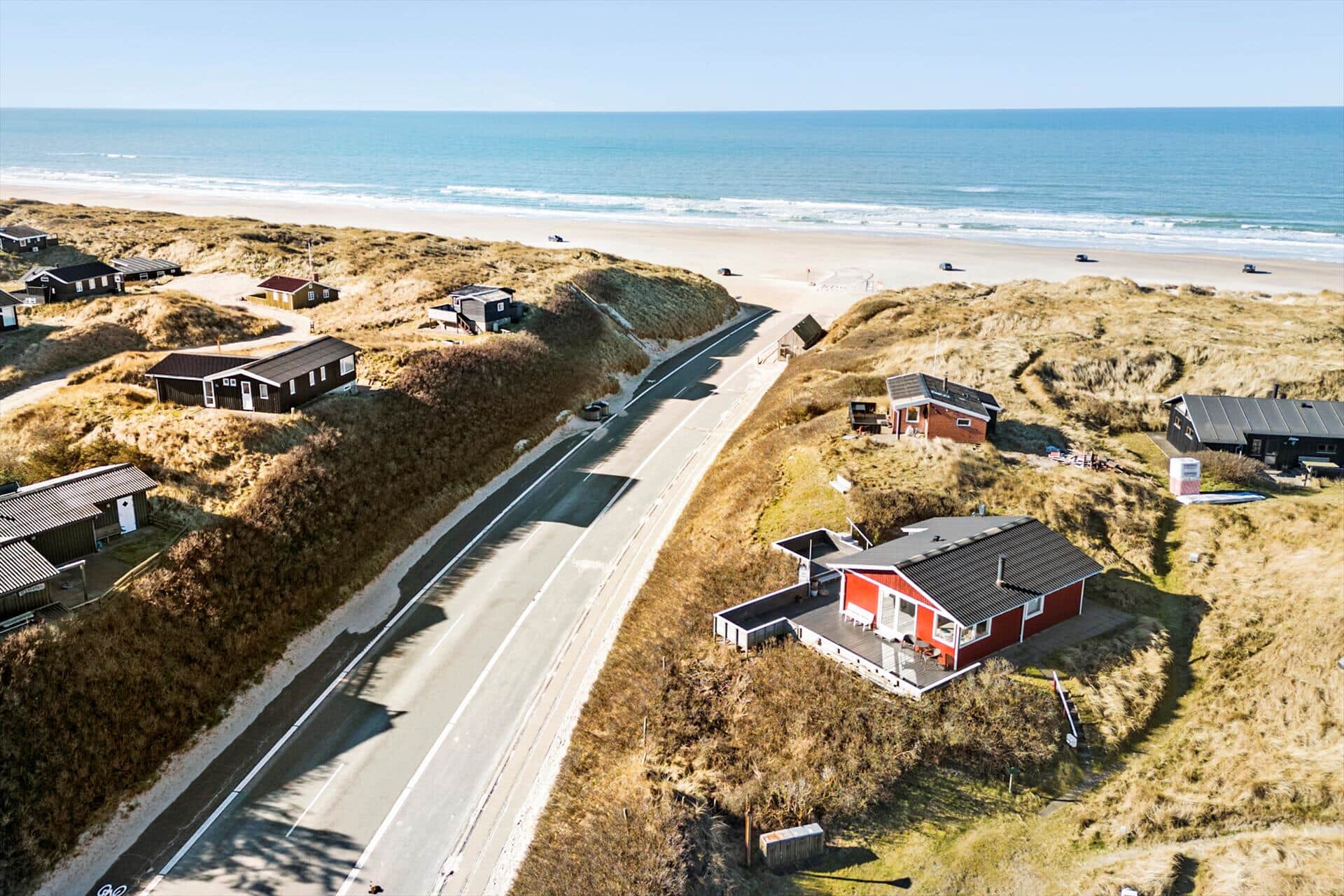 Hyggeligt sommerhus på klitgrund ud mod Løkken Strand