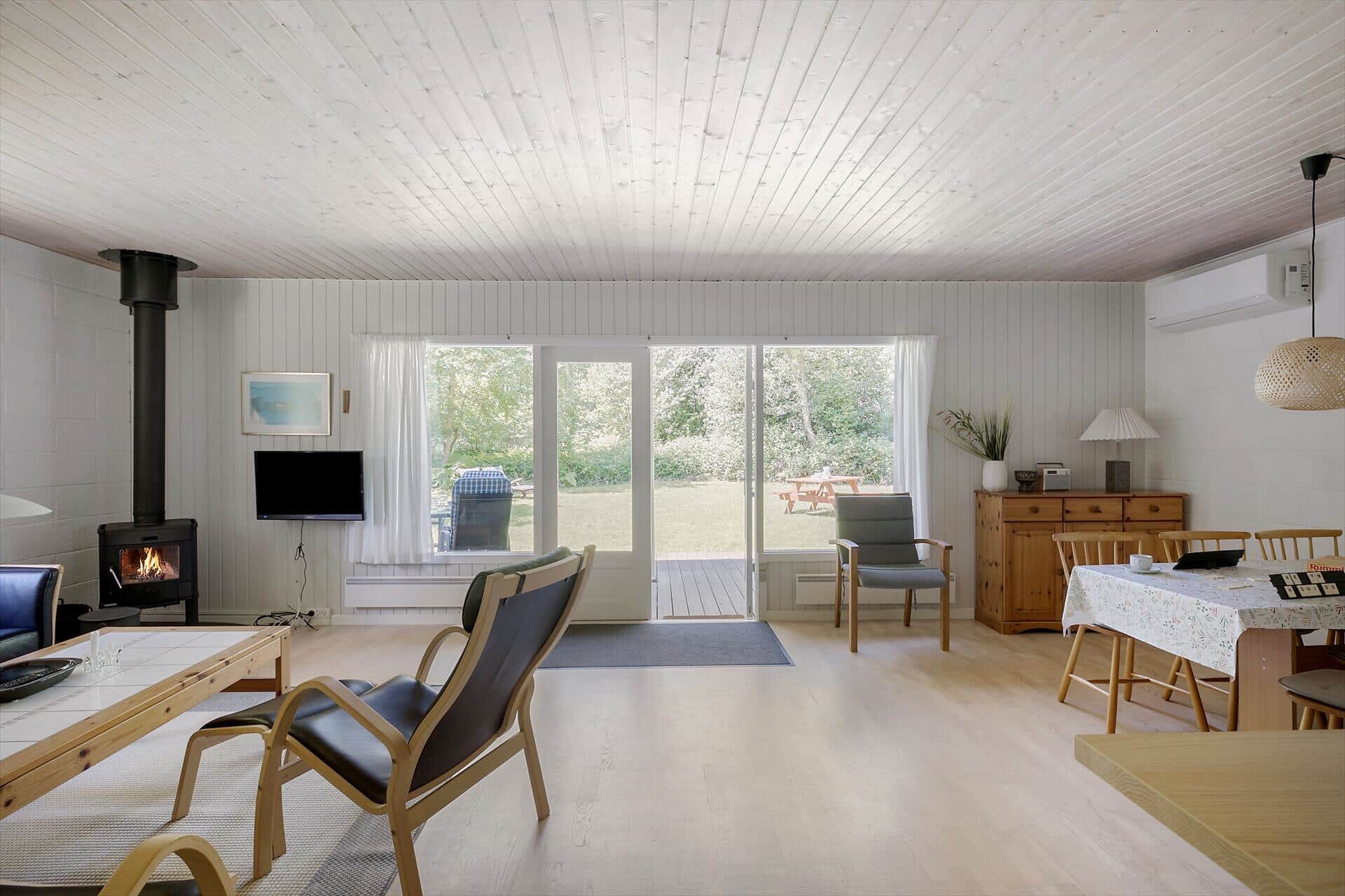 Image 1-10 Holiday-home 1547, Maegårdsskoven 8, DK - 3720 Aakirkeby