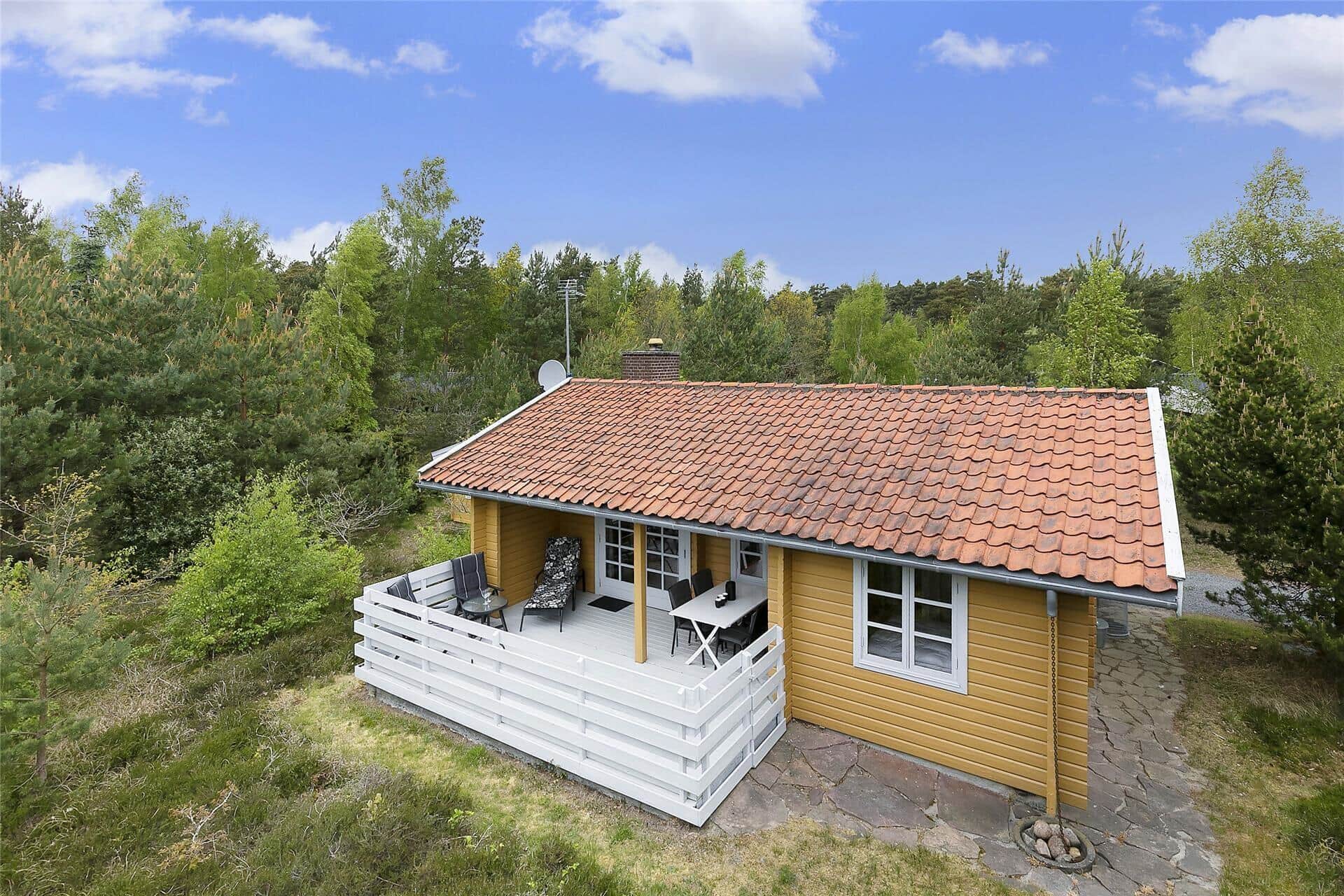 Image 0-10 Holiday-home 1576, Lyngvejen 33, DK - 3720 Aakirkeby